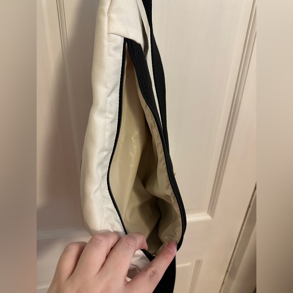 Canvelle original crossbody sling bag - Picture 4 of 7